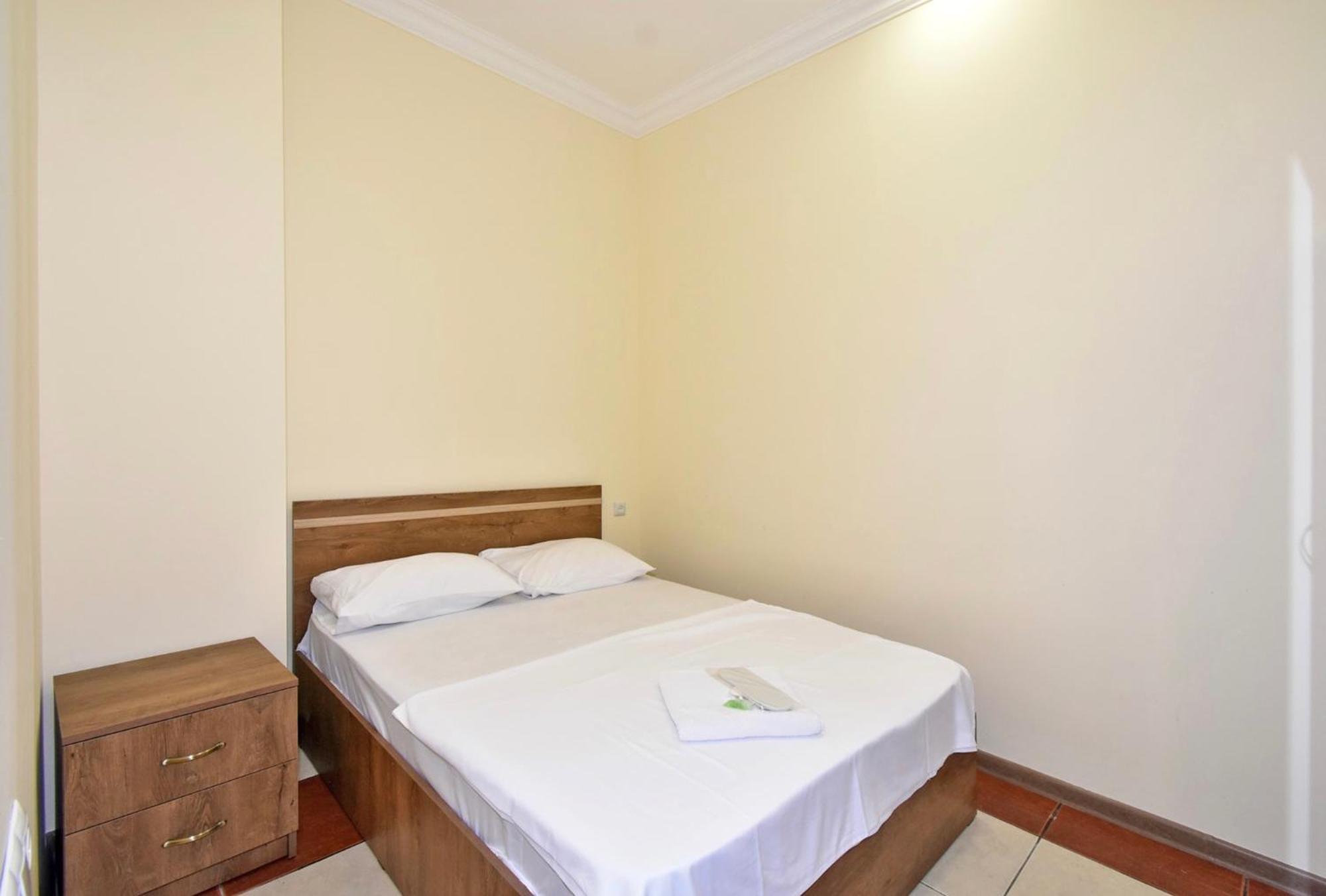 Hotel Costa Jerevan Buitenkant foto