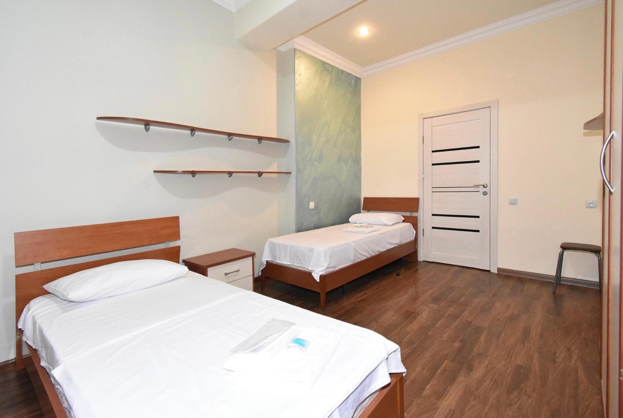 Hotel Costa Jerevan Buitenkant foto