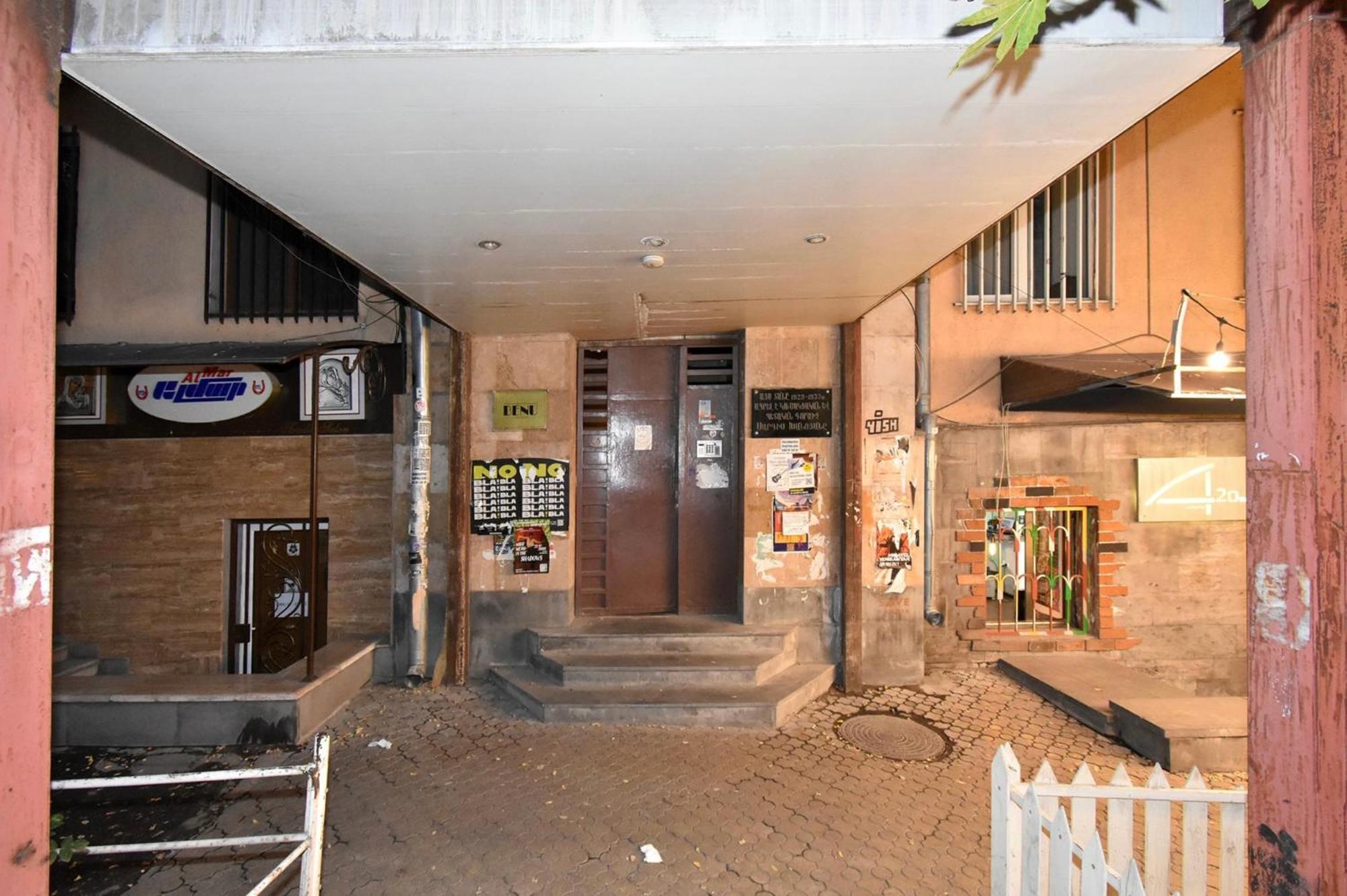 Hotel Costa Jerevan Buitenkant foto
