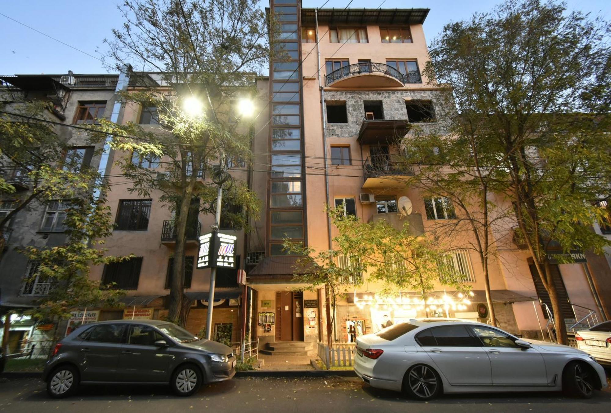 Hotel Costa Jerevan Buitenkant foto