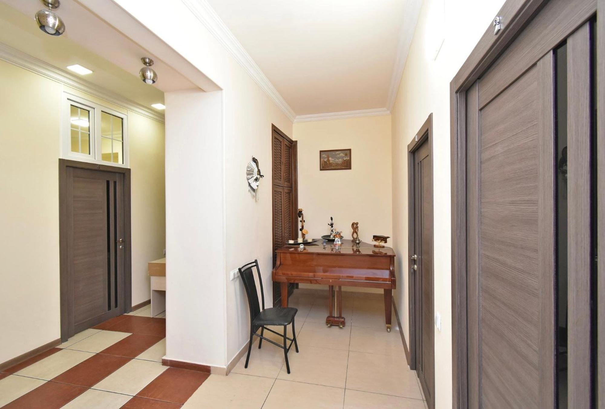 Hotel Costa Jerevan Buitenkant foto