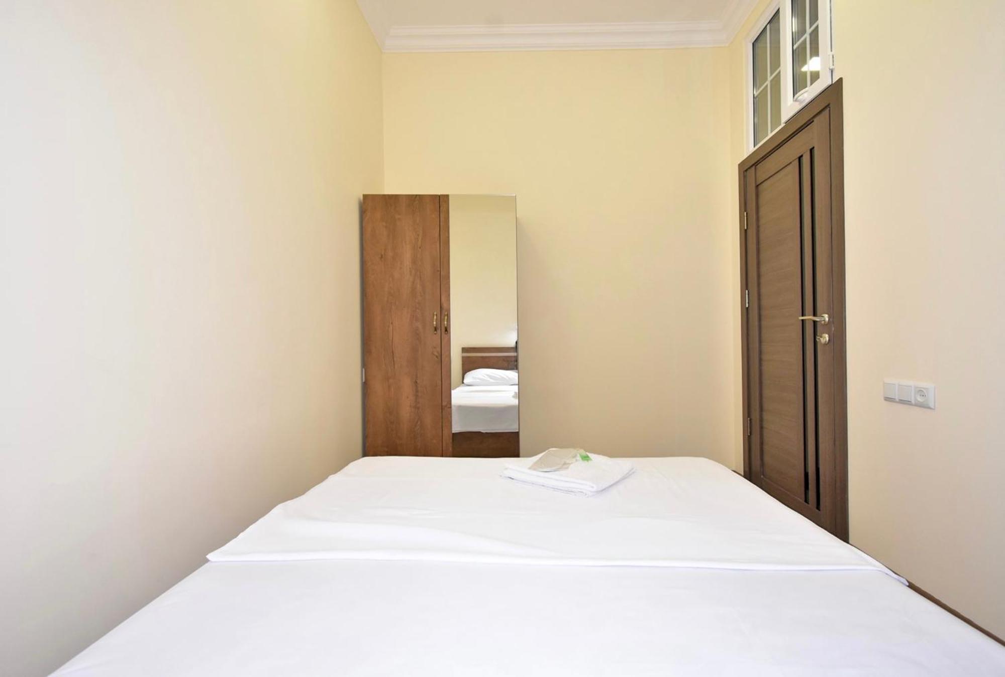 Hotel Costa Jerevan Buitenkant foto