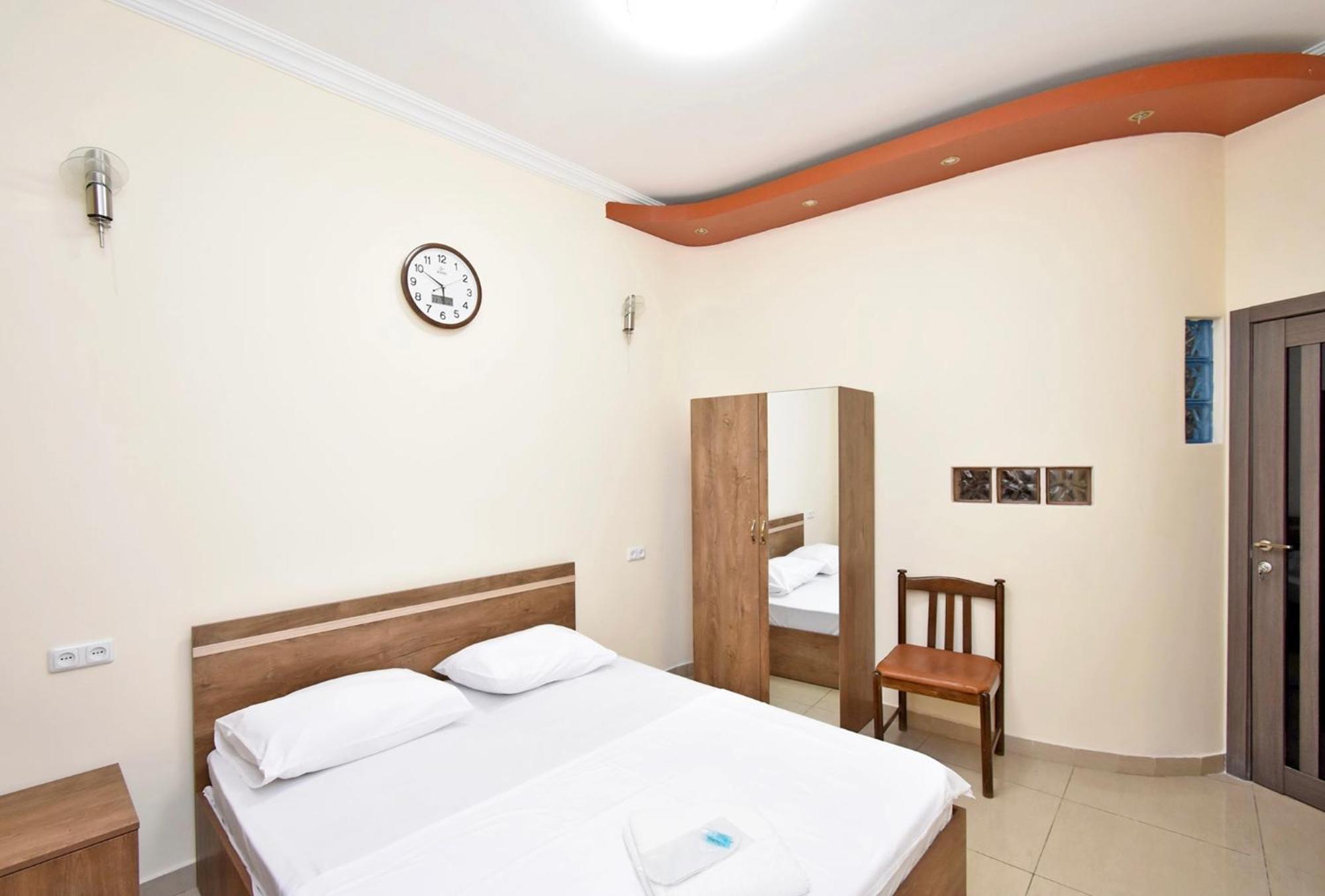 Hotel Costa Jerevan Buitenkant foto
